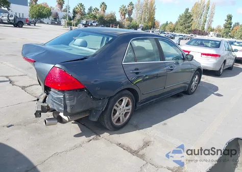 2007 Honda Accord 2.4 Se z USA, uszkodzony, nr VIN 1HGCM56387A116827